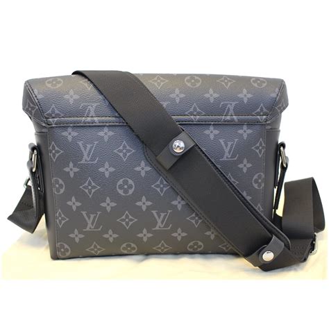 lv messenger bag monogram.